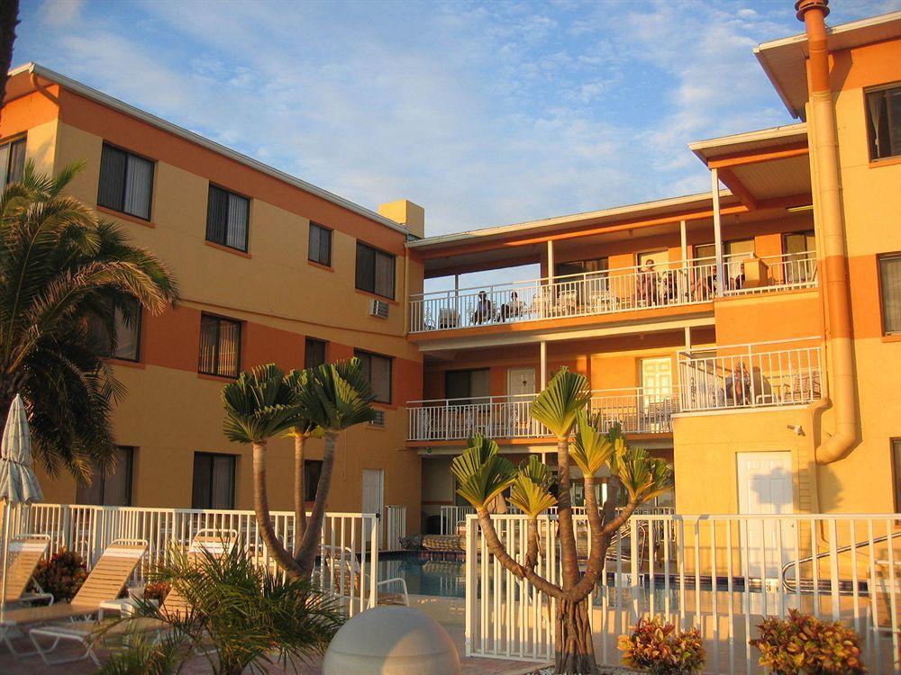 Page Terrace Beachfront Hotel St. Pete Beach Εξωτερικό φωτογραφία