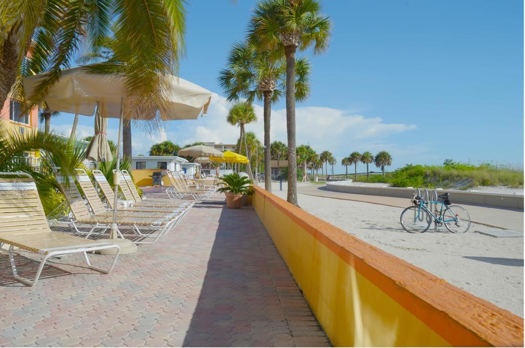 Page Terrace Beachfront Hotel St. Pete Beach Εξωτερικό φωτογραφία